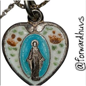 Vintage Creed Sterling Silver Miraculous Medal Necklace – Heart-Shaped Pendant